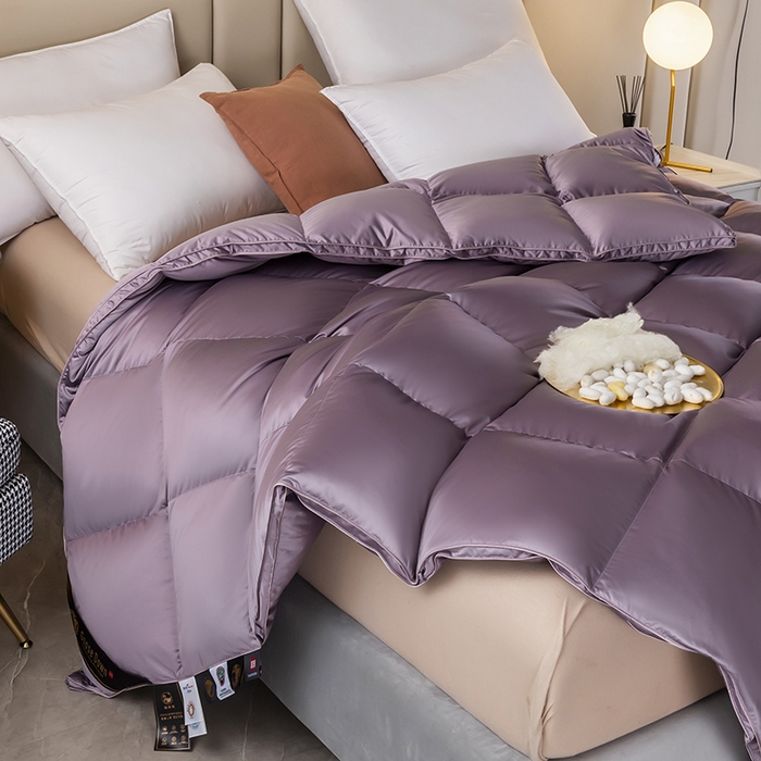 91家纺网 家纺一手货源 找家纺 圣梦莱羽绒家纺 2025新款真丝被壳羽绒冬被95鹅绒被子加厚被芯羽绒 95白鹅绒被（ 假一赔十万元） 紫色