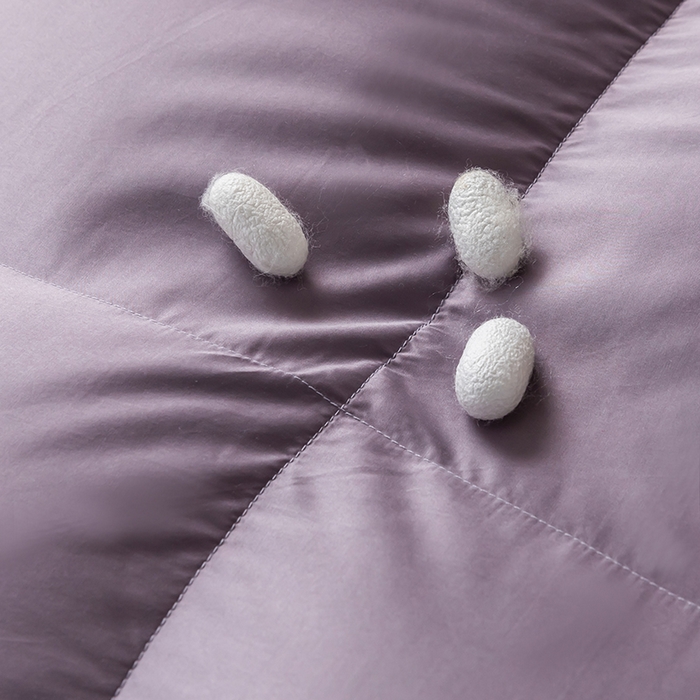 91家纺网 家纺一手货源 找家纺 圣梦莱羽绒家纺 2025新款真丝被壳羽绒冬被95鹅绒被子加厚被芯羽绒 95白鹅绒被（ 假一赔十万元） 紫色