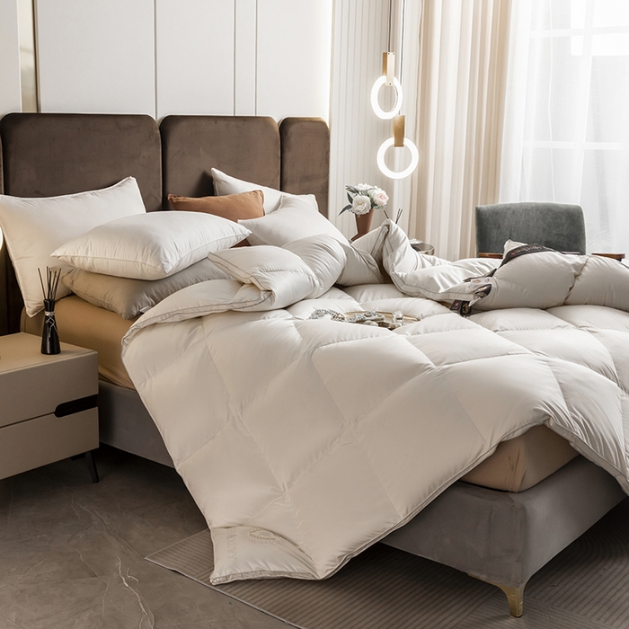 91家纺网 家纺一手货源 找家纺 圣梦莱羽绒家纺 2025新款真丝被壳羽绒冬被95鹅绒被子加厚被芯羽绒 95白鹅绒被（ 假一赔十万元） 白色