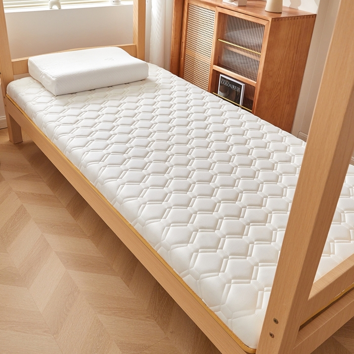 91家纺网 家纺一手货源 找家纺 希廷顿 2025春夏新款足球宿舍床垫单床垫 白色-足球