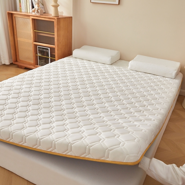 91家纺网 家纺一手货源 找家纺 （总）希廷顿 2025春夏新款足球床垫单床垫