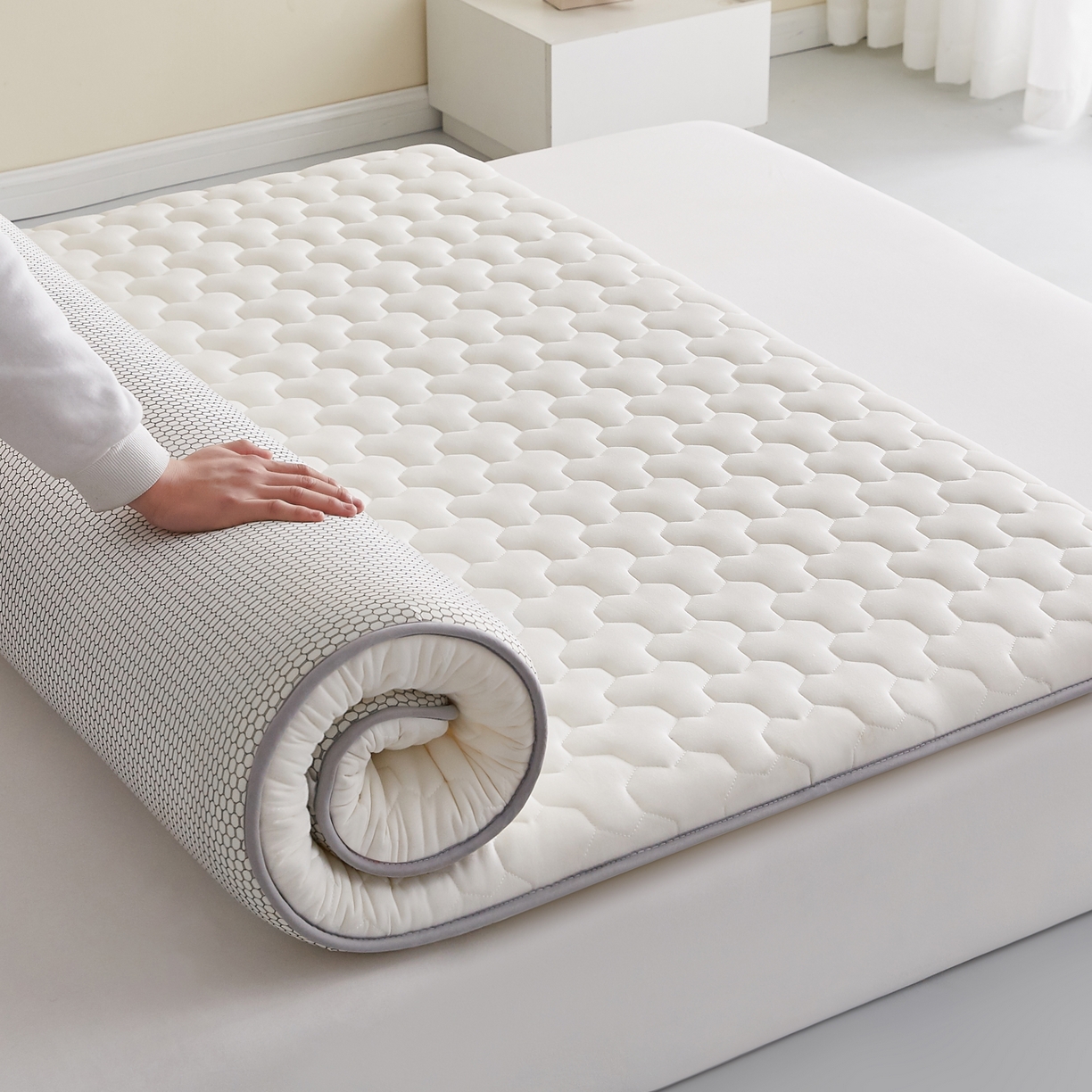 91家纺网 家纺一手货源 找家纺 （总）希廷顿 2025春夏新款多边形床垫单床垫