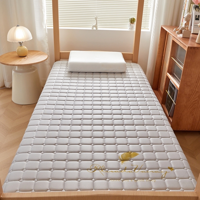 91家纺网 家纺一手货源 找家纺 希廷顿 2025春夏新款方格宿舍床垫单床垫 浅灰-方格-羽毛烫画