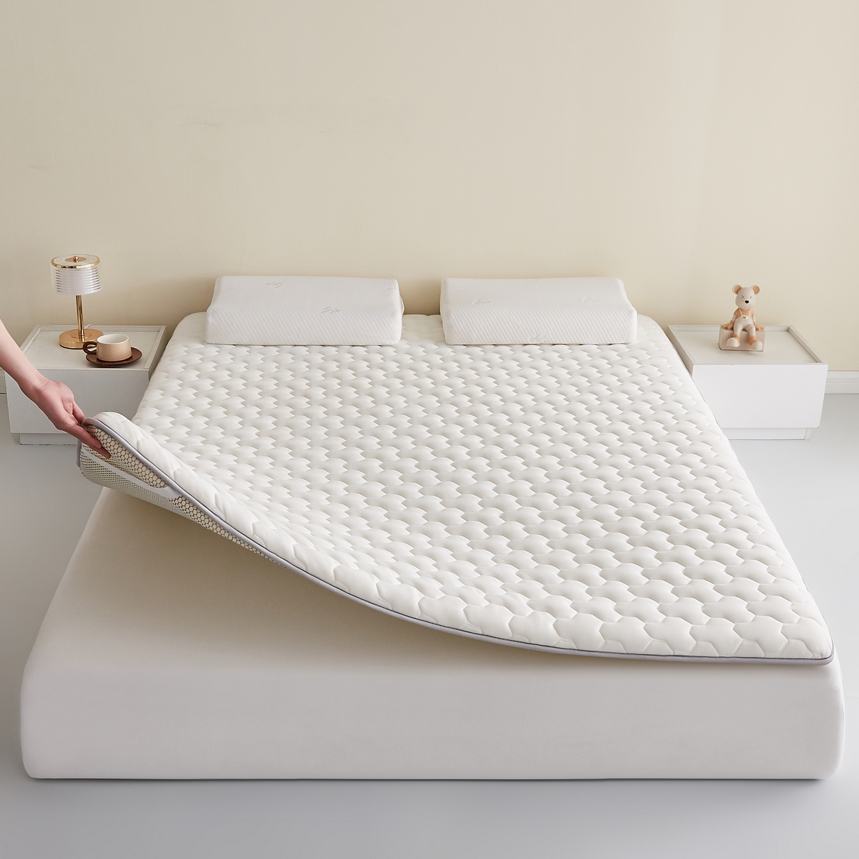 91家纺网 家纺一手货源 找家纺 希廷顿 2025春夏新款多边形床垫单床垫 白色-多边形