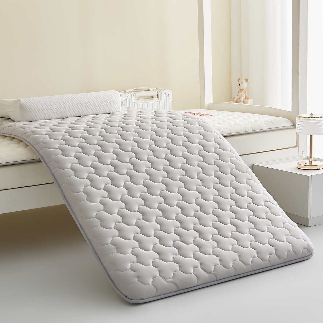 91家纺网 家纺一手货源 找家纺 希廷顿 2025春夏新款多边形宿舍床垫单床垫 浅灰-多边形