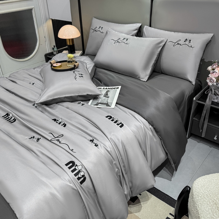 91家纺网 家纺一手货源 找家纺 乐沐家纺 2025春夏新款水洗真丝绣花冰丝四件套 mm-烟云灰