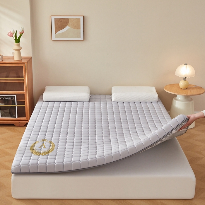 91家纺网 家纺一手货源 找家纺 希廷顿 2025春夏新款方格床垫单床垫 浅灰-方格-A+烫画