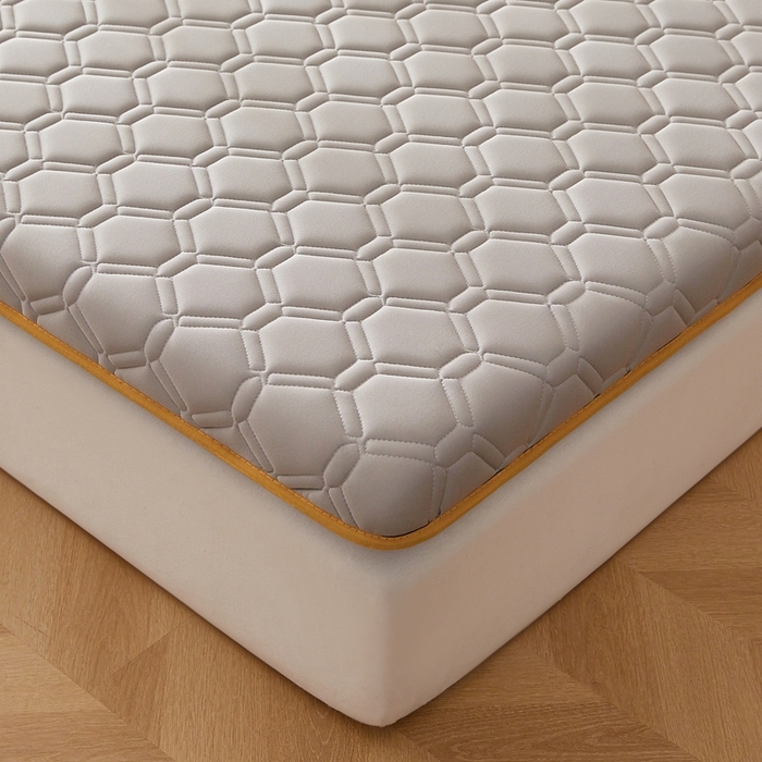 91家纺网 家纺一手货源 找家纺 希廷顿 2025春夏新款足球床垫单床垫 浅灰-足球