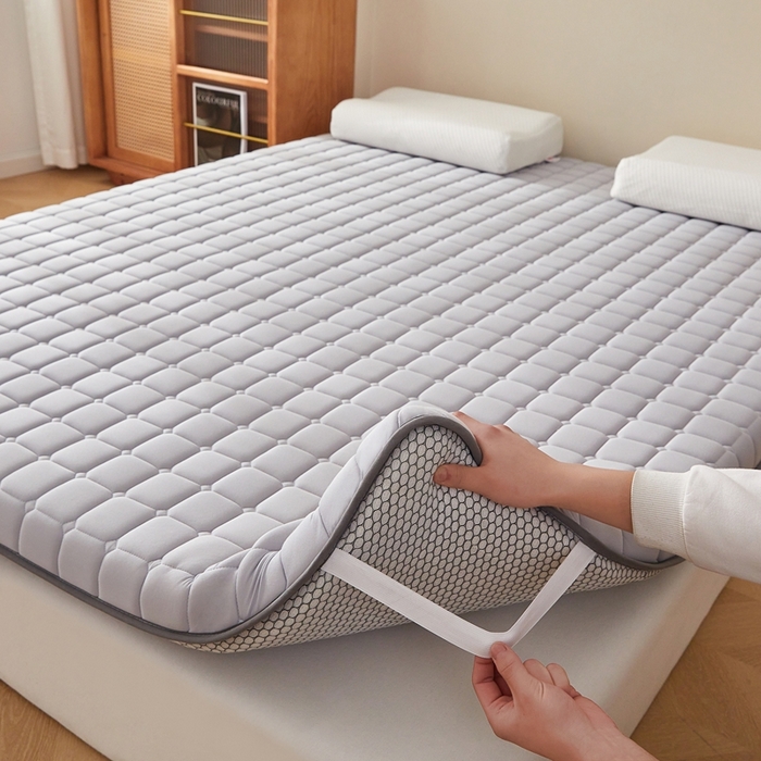 91家纺网 家纺一手货源 找家纺 希廷顿 2025春夏新款方格床垫单床垫 浅灰-方格-A+烫画