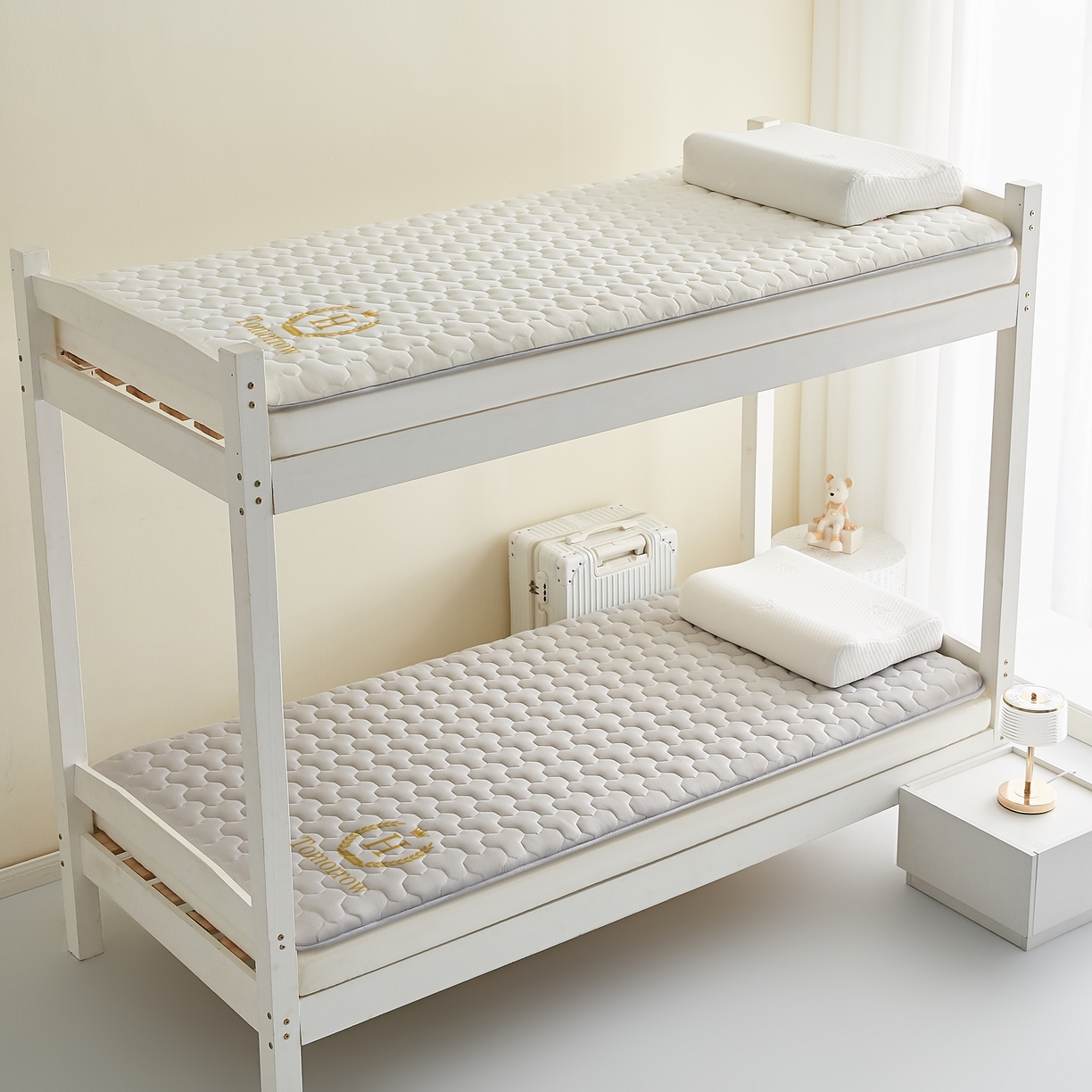 希廷顿 2025春夏新款多边形宿舍床垫单床垫 浅灰-多边形-羽毛烫画