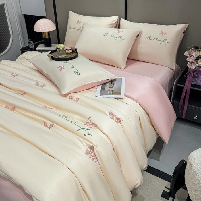 91家纺网 家纺一手货源 找家纺 乐沐家纺 2025春夏新款水洗真丝绣花冰丝四件套 蝴蝶-奶白粉