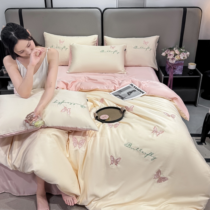 91家纺网 家纺一手货源 找家纺 乐沐家纺 2025春夏新款水洗真丝绣花冰丝四件套 蝴蝶-奶白粉