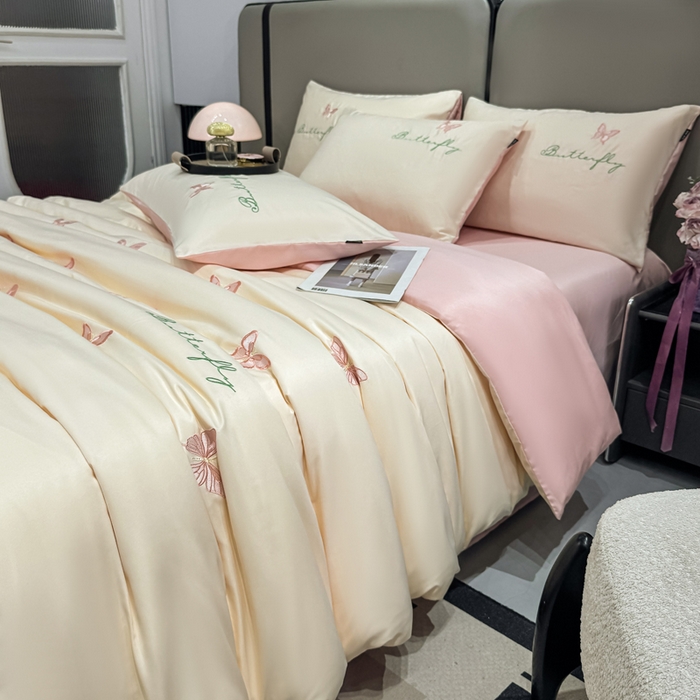 91家纺网 家纺一手货源 找家纺 乐沐家纺 2025春夏新款水洗真丝绣花冰丝四件套 蝴蝶-奶白粉