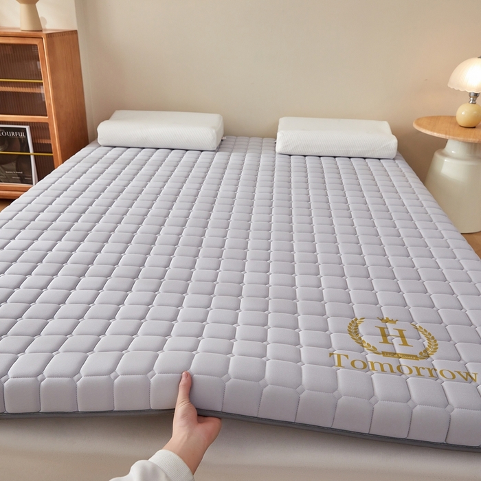 91家纺网 家纺一手货源 找家纺 希廷顿 2025春夏新款方格床垫单床垫 浅灰-方格-H烫画