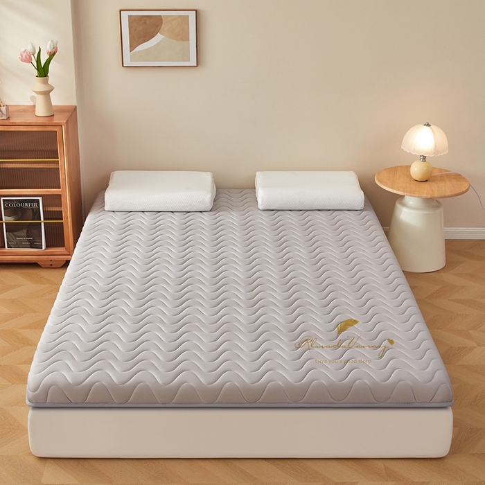 91家纺网 家纺一手货源 找家纺 希廷顿 2025春夏新款波浪床垫单床垫 浅灰-波浪-羽毛烫画