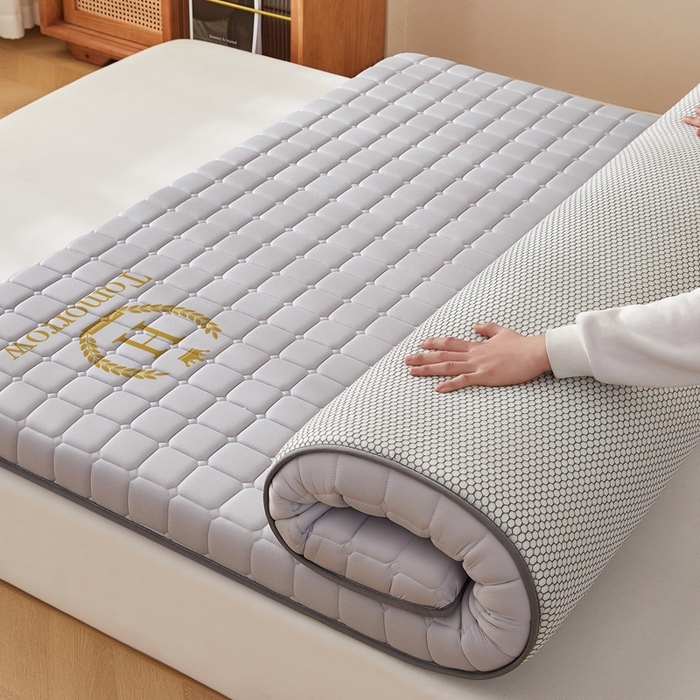 91家纺网 家纺一手货源 找家纺 希廷顿 2025春夏新款方格床垫单床垫 浅灰-方格-H烫画