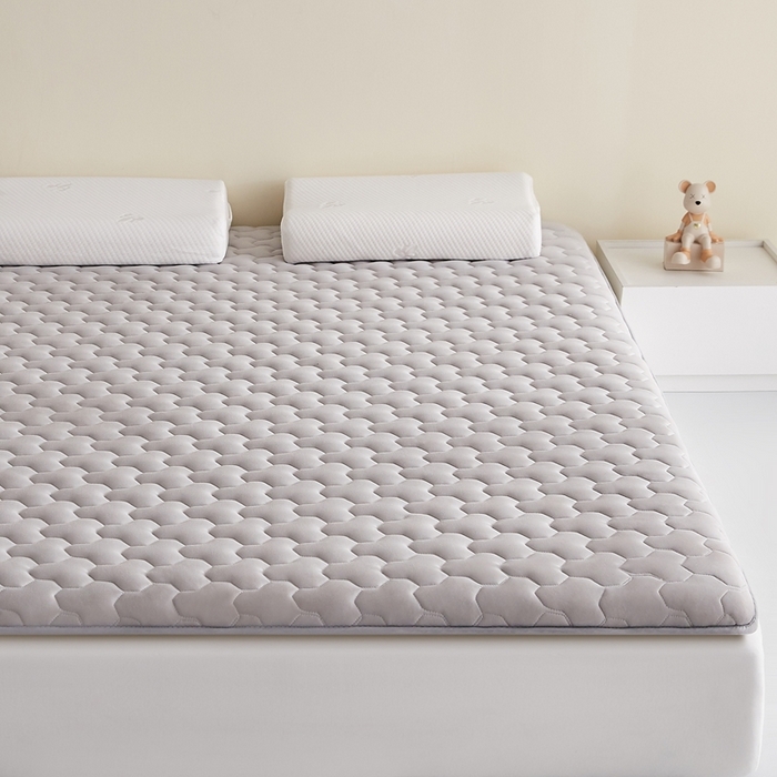 91家纺网 家纺一手货源 找家纺 希廷顿 2025春夏新款多边形床垫单床垫 浅灰-多边形