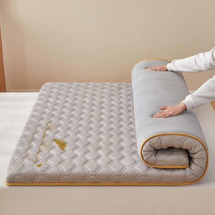 希廷顿 2025春夏新款足球床垫单床垫 浅灰-足球-羽毛烫画