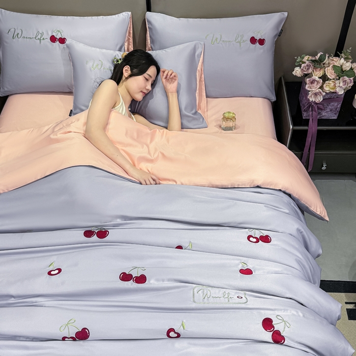 91家纺网 家纺一手货源 找家纺 乐沐家纺 2025春夏新款水洗真丝绣花冰丝四件套 樱桃-星黛紫