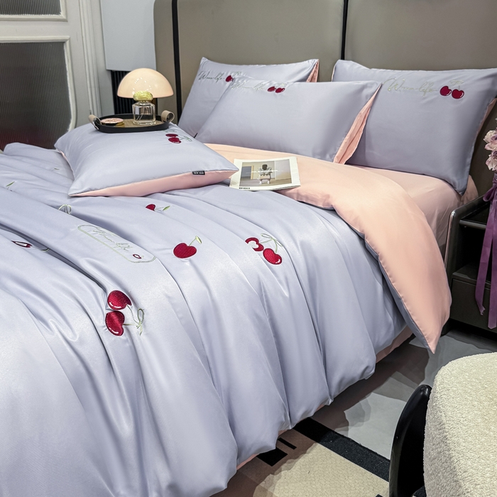 91家纺网 家纺一手货源 找家纺 乐沐家纺 2025春夏新款水洗真丝绣花冰丝四件套 樱桃-星黛紫