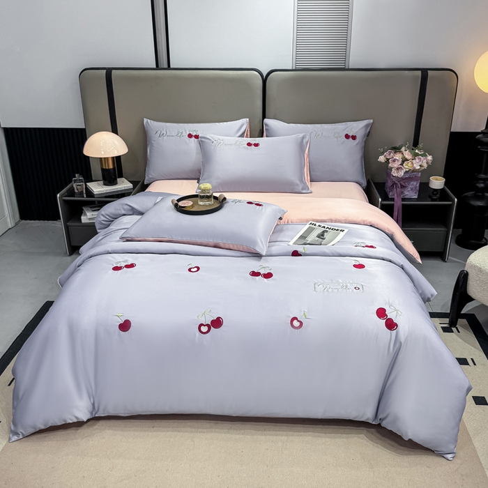 91家纺网 家纺一手货源 找家纺 乐沐家纺 2025春夏新款水洗真丝绣花冰丝四件套 樱桃-星黛紫