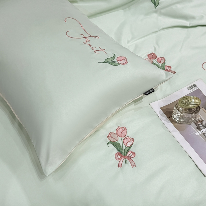 91家纺网 家纺一手货源 找家纺 乐沐家纺 2025春夏新款水洗真丝绣花冰丝四件套 郁金香-清香绿