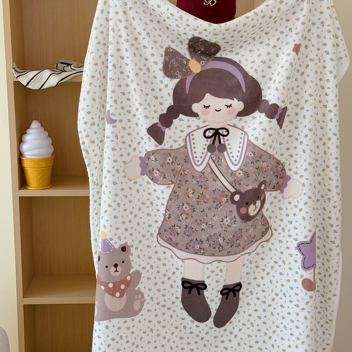 91家纺网 家纺一手货源 找家纺 美乐迪2025四季款双面牛奶绒毛毯空调毯 可爱女孩