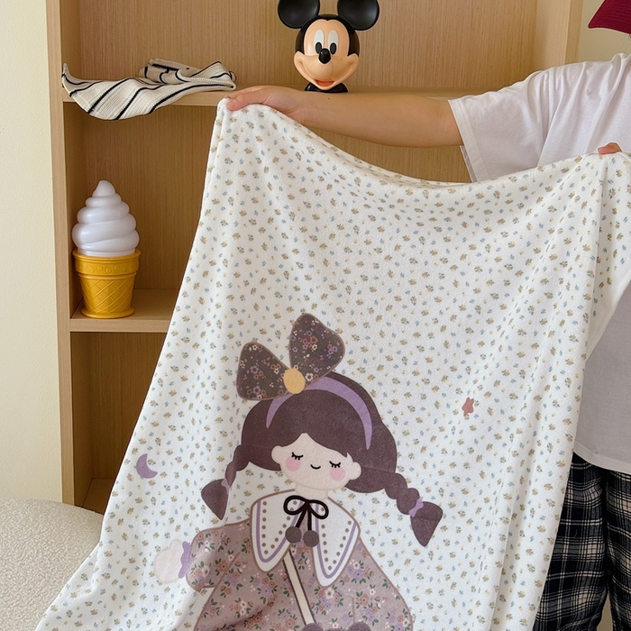 91家纺网 家纺一手货源 找家纺 美乐迪2025四季款双面牛奶绒毛毯空调毯 可爱女孩