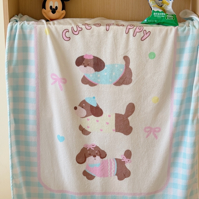 91家纺网 家纺一手货源 找家纺 美乐迪2025四季款双面牛奶绒毛毯空调毯 蓝格子狗