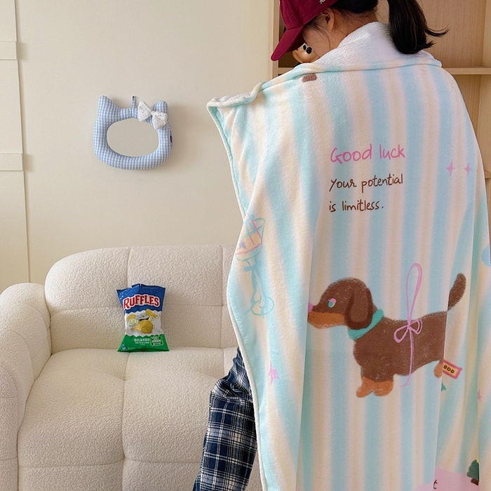 91家纺网 家纺一手货源 找家纺 美乐迪2025四季款双面牛奶绒毛毯空调毯 露丝的腊肠狗