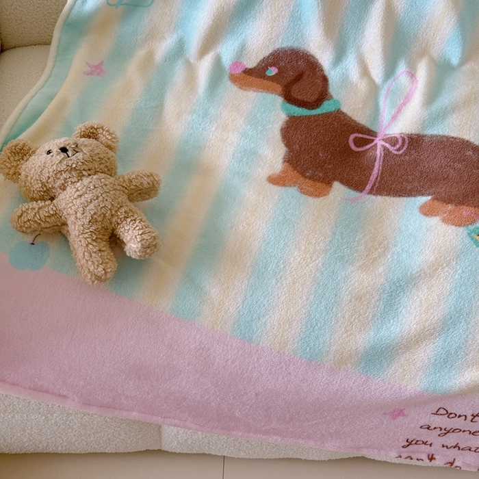 91家纺网 家纺一手货源 找家纺 美乐迪2025四季款双面牛奶绒毛毯空调毯 露丝的腊肠狗