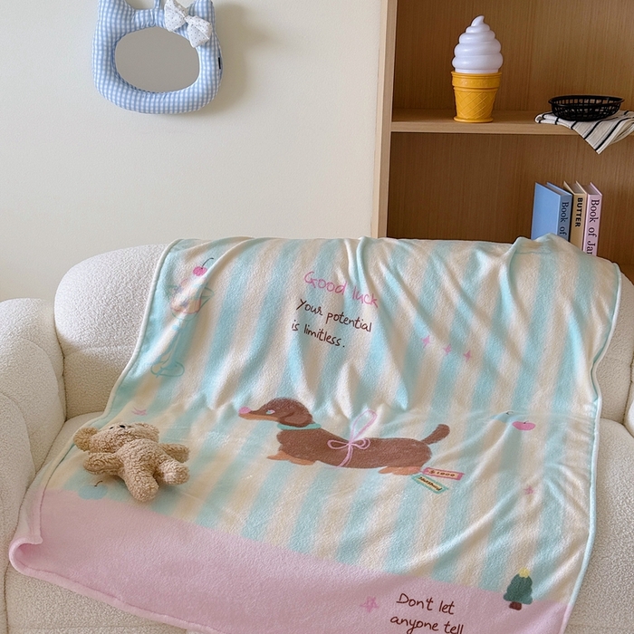 91家纺网 家纺一手货源 找家纺 美乐迪2025四季款双面牛奶绒毛毯空调毯 露丝的腊肠狗