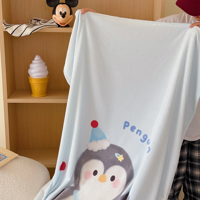 91家纺网 家纺一手货源 找家纺 美乐迪2025四季款双面牛奶绒毛毯空调毯 企鹅