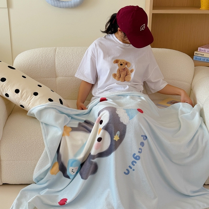 91家纺网 家纺一手货源 找家纺 美乐迪2025四季款双面牛奶绒毛毯空调毯 企鹅