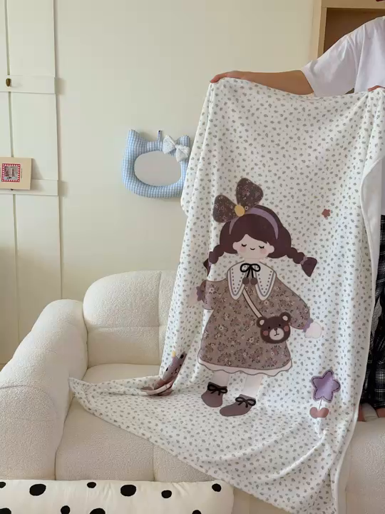 91家纺网 家纺一手货源 找家纺 美乐迪2025四季款双面牛奶绒毛毯空调毯 可爱女孩