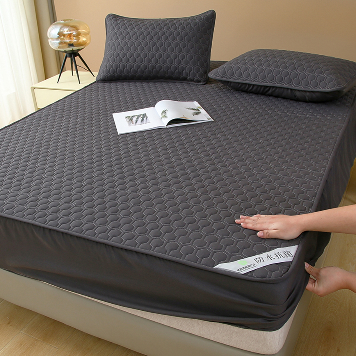 91家纺网 家纺一手货源 找家纺 （总）云玲时尚 2025新款夹棉抗菌防水床笠