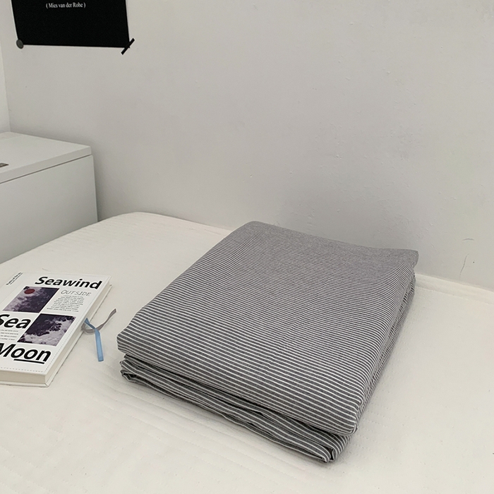 91家纺网 家纺一手货源 找家纺 柚可家居 2024新款40支全棉色织水洗棉单品系列-单被套 细灰横条纹