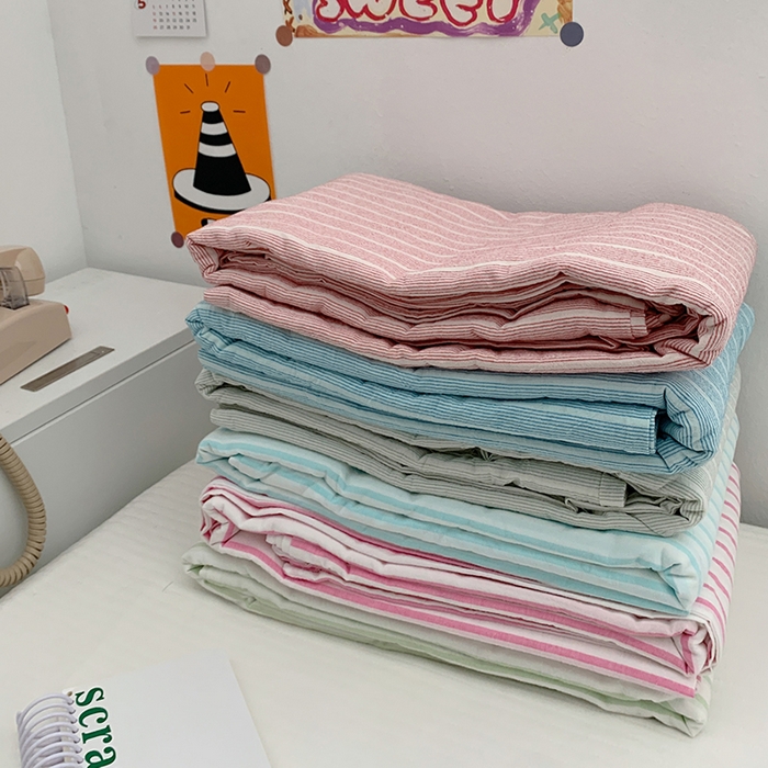 91家纺网 家纺一手货源 找家纺 柚可家居 2024新款40支全棉色织水洗棉单品系列-单被套 红竖条