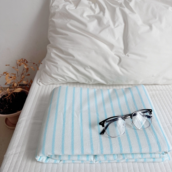 91家纺网 家纺一手货源 找家纺 柚可家居 2024新款40支全棉色织水洗棉单品系列-单床单 蓝条纹