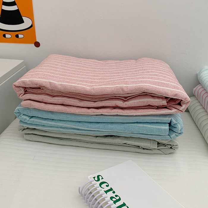 91家纺网 家纺一手货源 找家纺 柚可家居 2024新款40支全棉色织水洗棉单品系列-单被套 细绿竖条纹