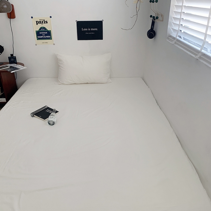 91家纺网 家纺一手货源 找家纺 柚可家居 2024新款40支全棉色织水洗棉单品系列-单床单 白青年