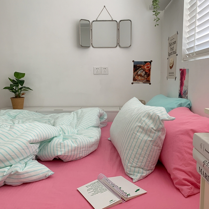 91家纺网 家纺一手货源 找家纺 柚可家居 2024新款40支全棉色织水洗棉单品系列-四件套 蓝竖条纹+红