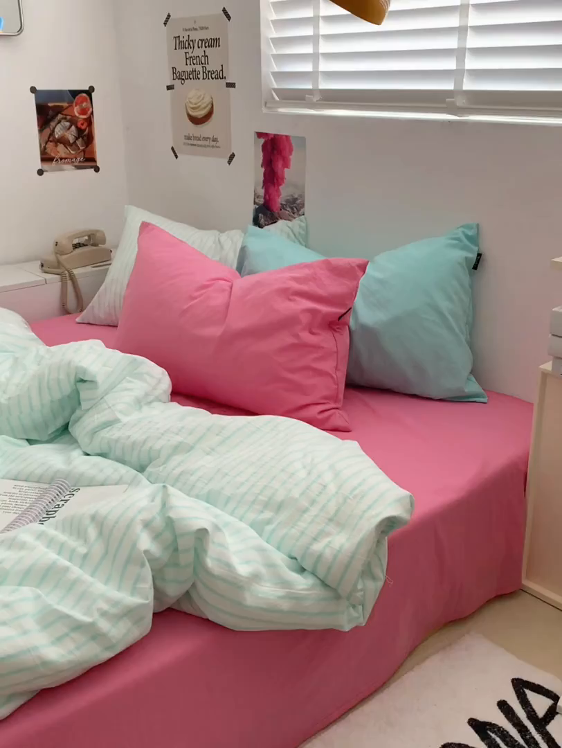 91家纺网 家纺一手货源 找家纺 柚可家居 2024新款40支全棉色织水洗棉单品系列-四件套 蓝竖条纹+红