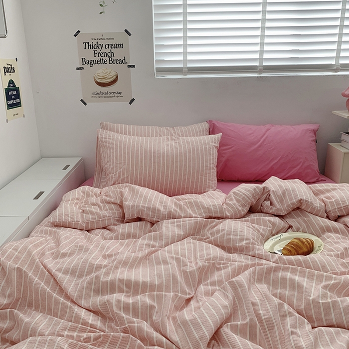 91家纺网 家纺一手货源 找家纺 柚可家居 2024新款40支全棉色织水洗棉单品系列-四件套 细红竖条纹