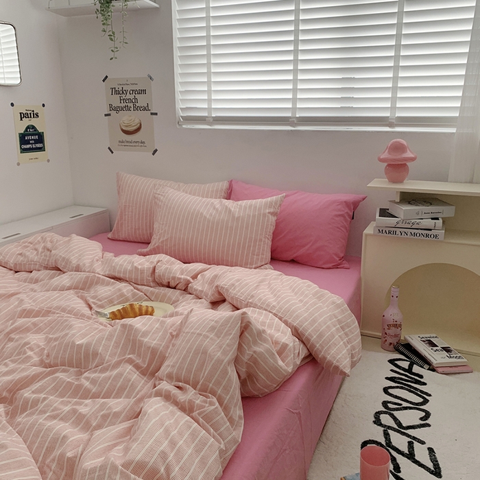 91家纺网 家纺一手货源 找家纺 柚可家居 2024新款40支全棉色织水洗棉单品系列-四件套 细红竖条纹