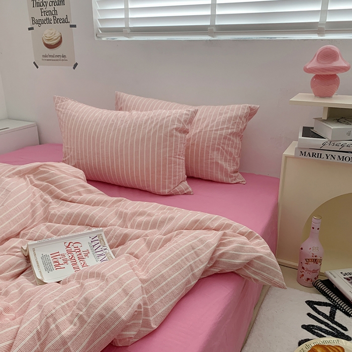 91家纺网 家纺一手货源 找家纺 柚可家居 2024新款40支全棉色织水洗棉单品系列-四件套 细红竖条纹