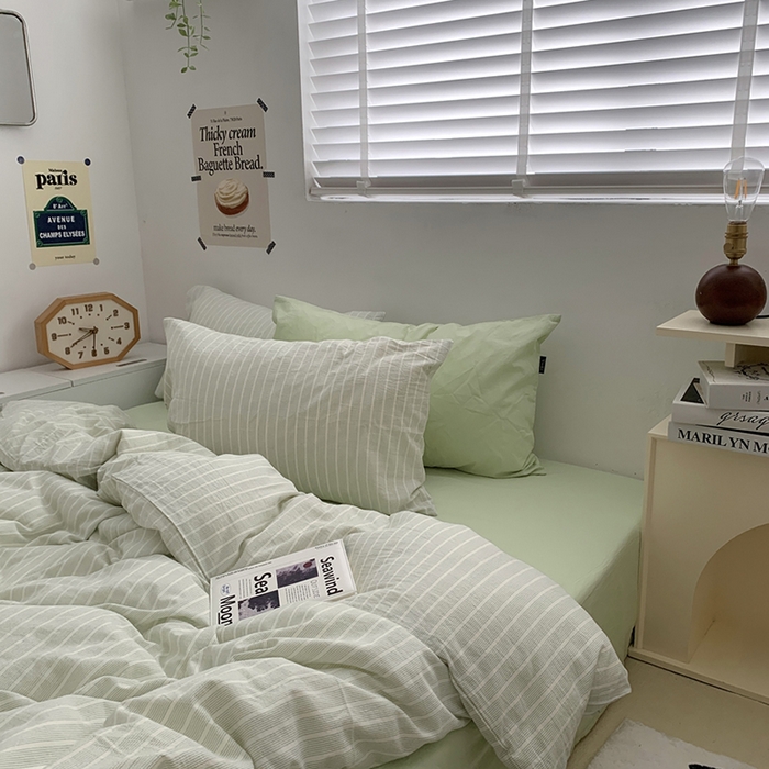 91家纺网 家纺一手货源 找家纺 柚可家居 2024新款40支全棉色织水洗棉单品系列-四件套 细绿竖条纹