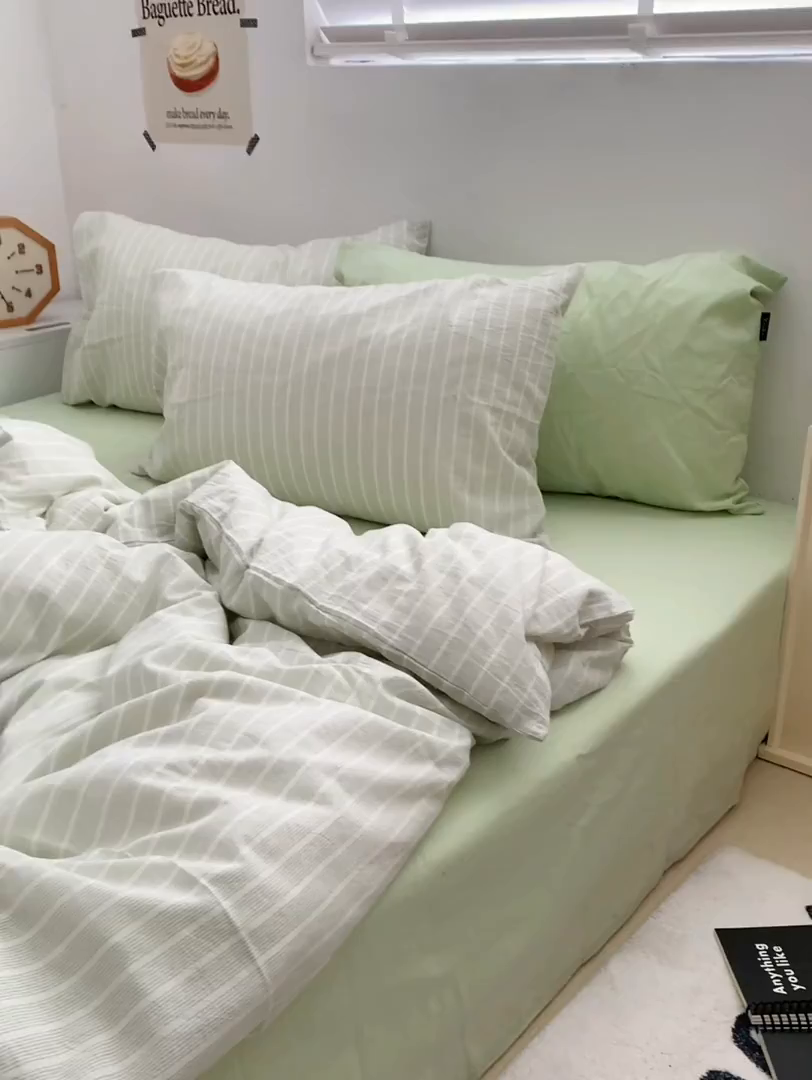 91家纺网 家纺一手货源 找家纺 柚可家居 2024新款40支全棉色织水洗棉单品系列-四件套 细绿竖条纹