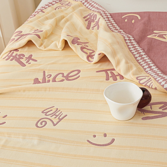 91家纺网 家纺一手货源 找家纺 悦然毛巾被 2025新款八层纱布盖毯毛巾被夏被夏凉被空调被 梦幻光影粉