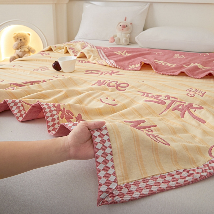 91家纺网 家纺一手货源 找家纺 悦然毛巾被 2025新款八层纱布盖毯毛巾被夏被夏凉被空调被 梦幻光影粉